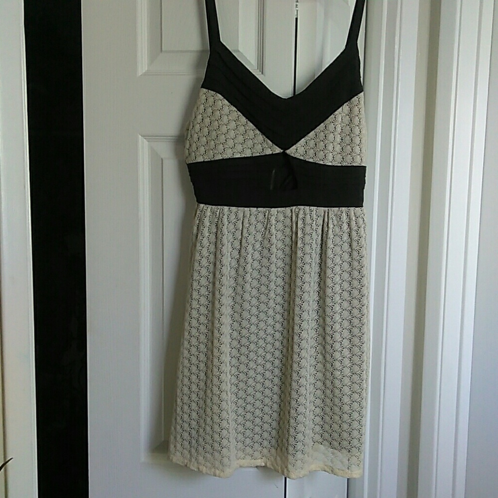 Lola Lace Mini dress